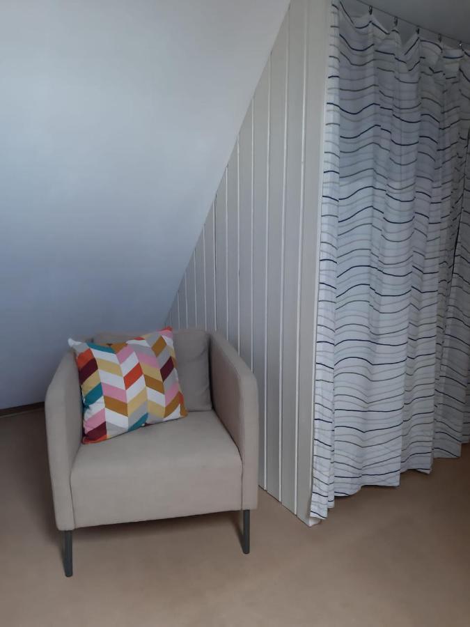 Giebelzimmer Mit Weinbergblick Stetten  ภายนอก รูปภาพ